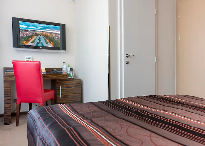 EA Hotel Crystal Palace