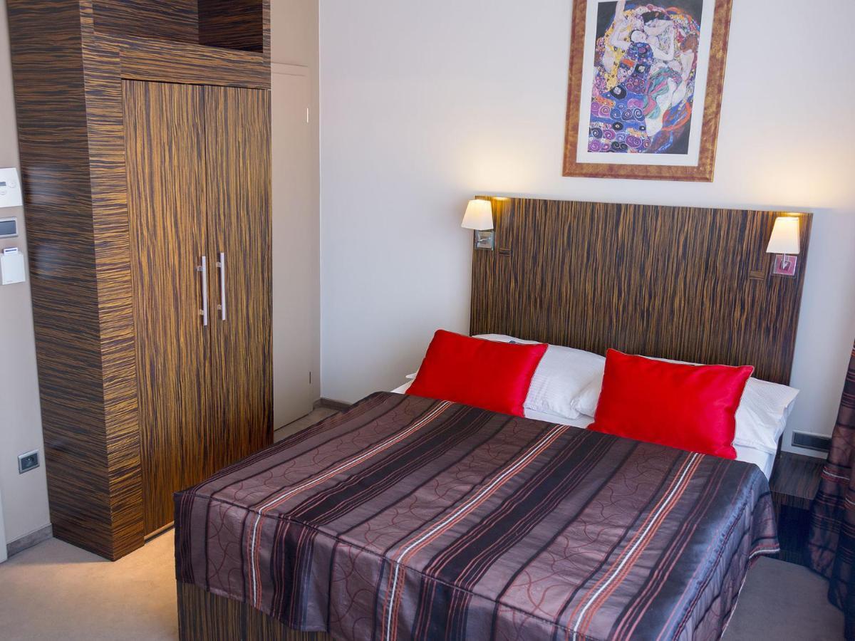 Ea Crystal Palace 4* Prag